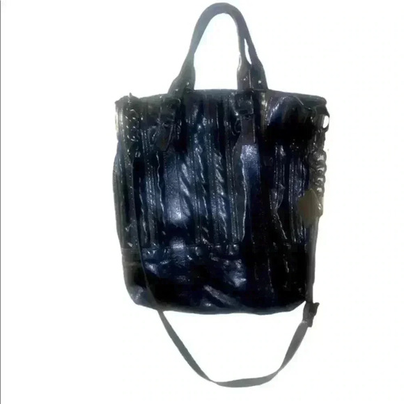 SIMPLY VERA 💕 VERA WANG TOTE - PERFECT CONDITION - Picture 1 of 5